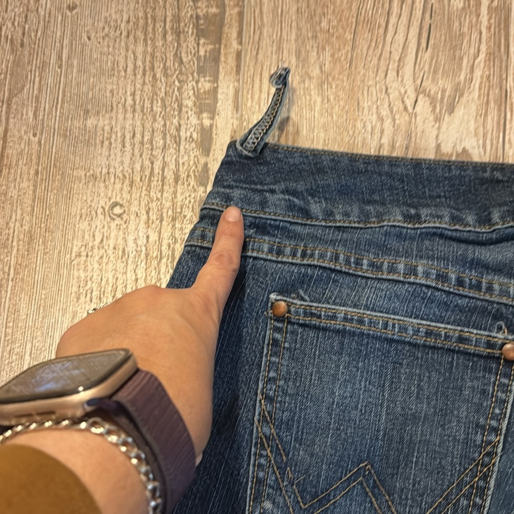Wrangler - Picture 3 of 6